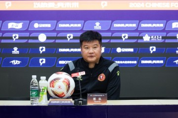 九游娱乐空间-李金羽赛后：虽然输比赛但展现出球队风格，把握机会能力仍有欠缺